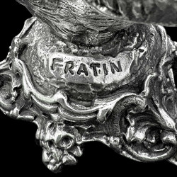 Sculpture en bronze Ours avec une ombrelle, signée Fratin, XIXe
