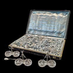 Set of six double salt cellars with their silver spoons, made in Paris around 1900