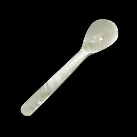Mother-of-pearl salt spoon 7cm