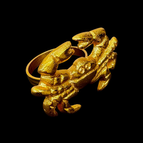 Gold crab napkin ring