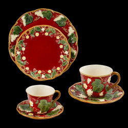 Majolica red breakfast cup and saucer  "George Sand"